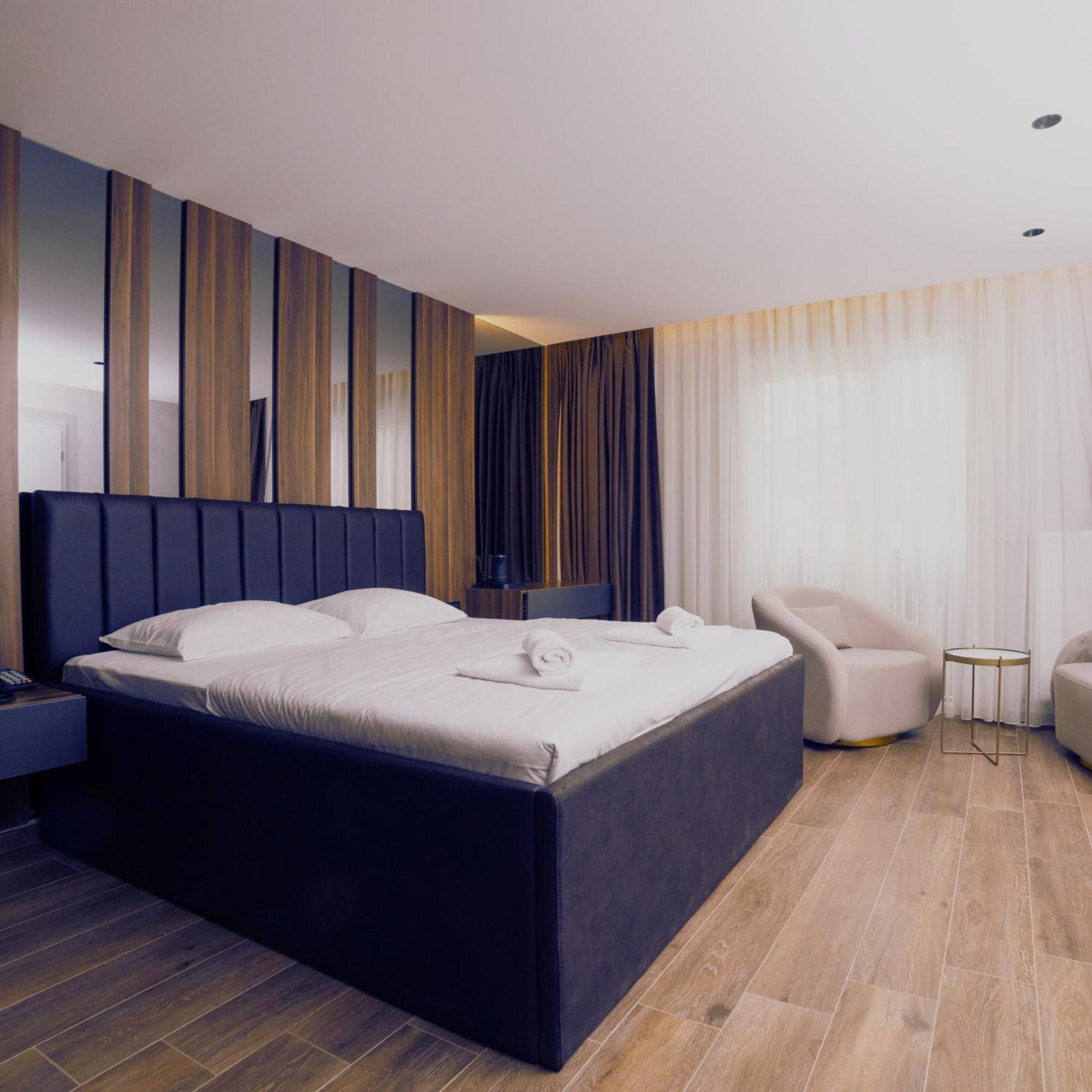 Hotel Solo 127 Призрен Экстерьер фото