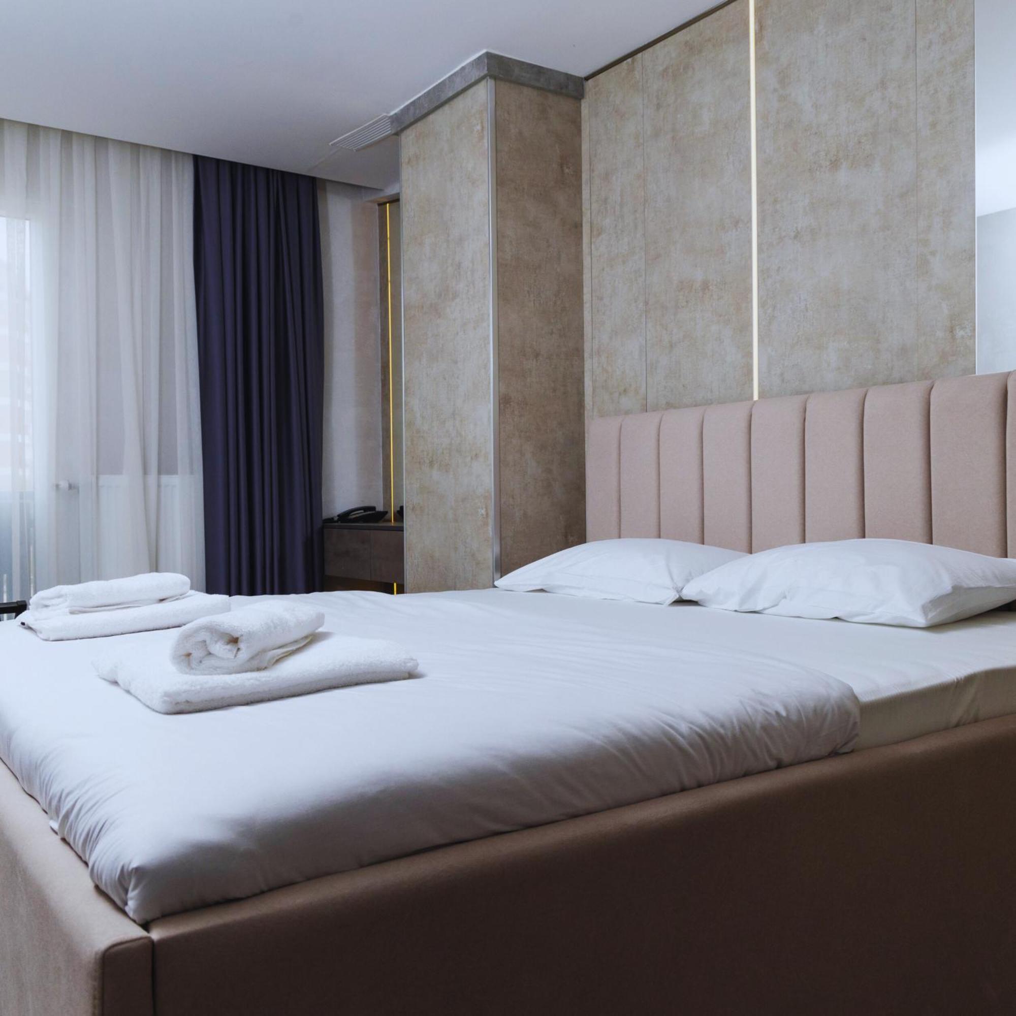 Hotel Solo 127 Призрен Экстерьер фото